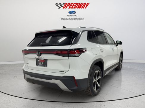 New 2026 Volkswagen Tiguan SE image 9