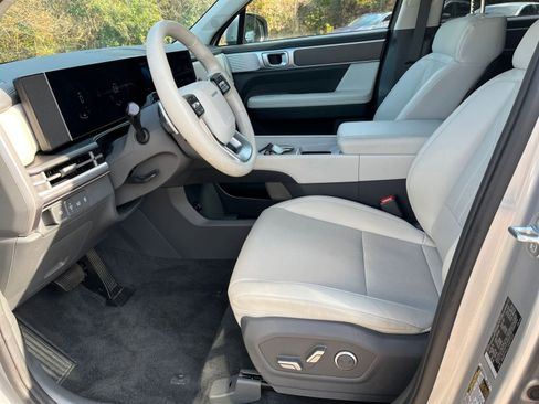 Used 2025 Hyundai Santa Fe SEL image 22