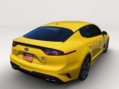 Used 2018 Kia Stinger GT AWD/4WD image 9