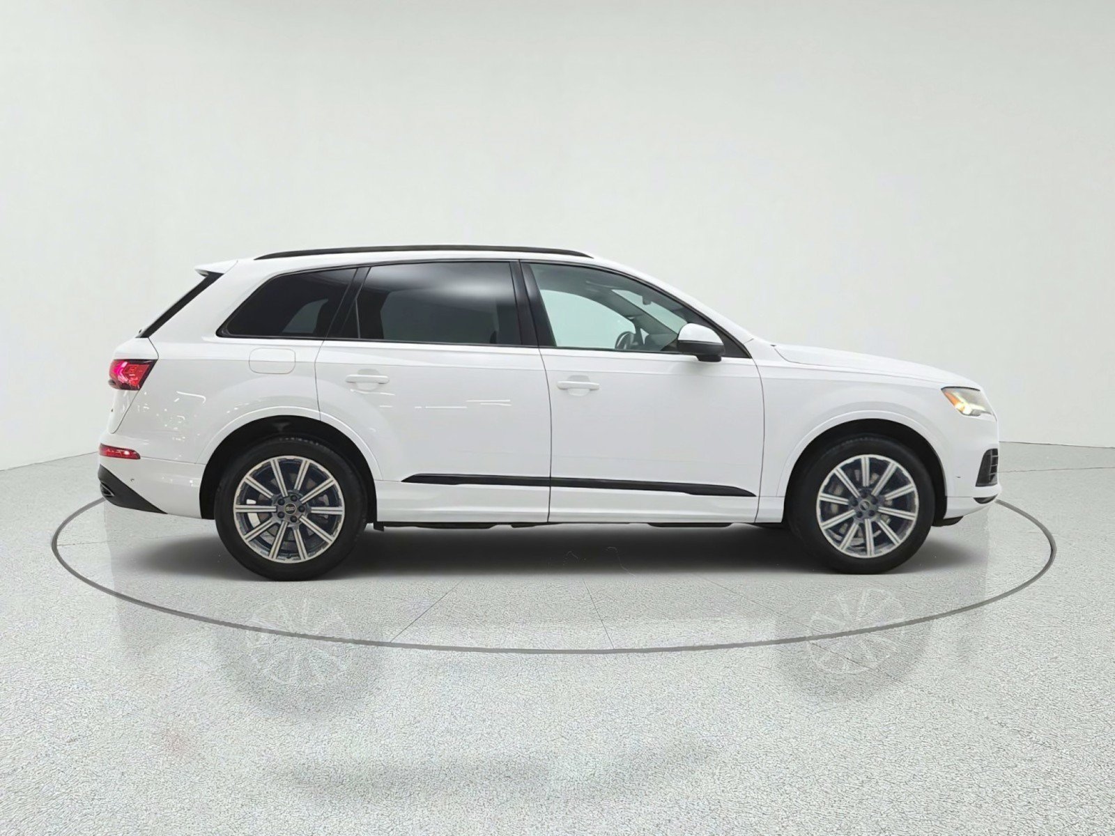 Used 2023 Audi Q7 2.0T Premium Plus AWD/4WD image 4