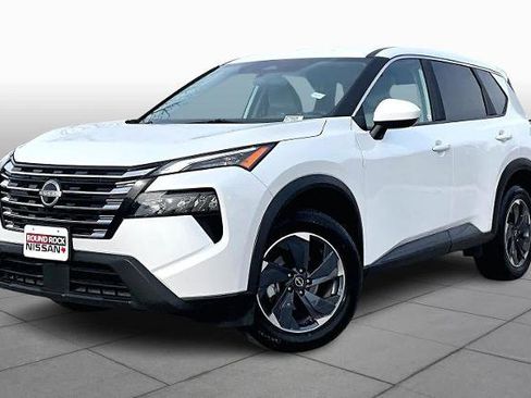 Certified 2025 Nissan Rogue SV image 1