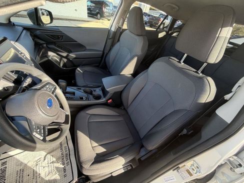 Used 2024 Subaru Crosstrek 2.0i image 11