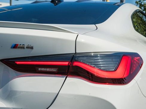 Used 2022 BMW M4 Coupe w/ Parking Assistance Package RWD image 7