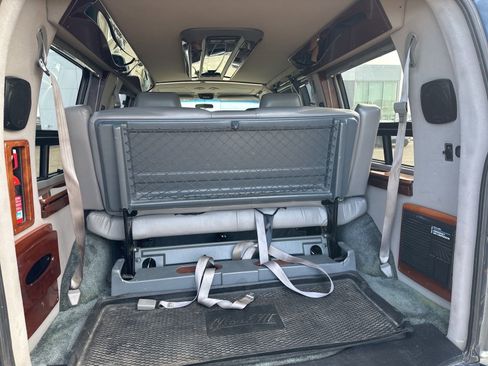 Used 1999 GMC Savana 1500 image 16