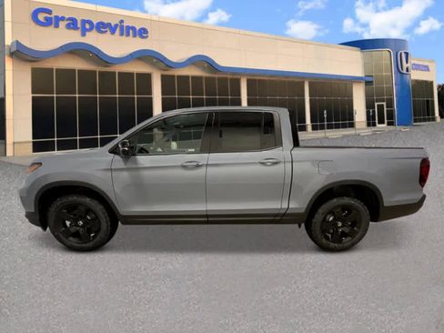 New 2026 Honda Ridgeline Black Edition image 2