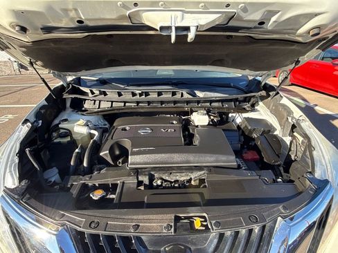 Used 2017 Nissan Murano S w/ Navigation Package image 12
