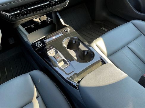 Used 2025 Audi A6 e-tron Prestige AWD/4WD image 20