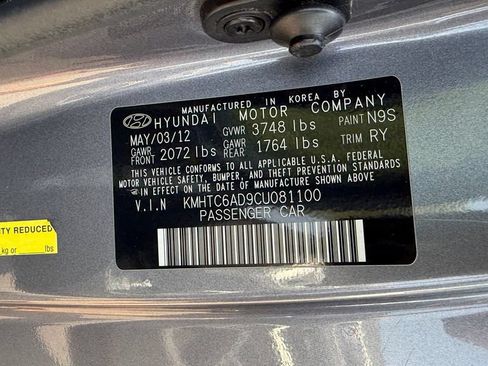 Used 2012 Hyundai Veloster w/ Style Pkg FWD image 6