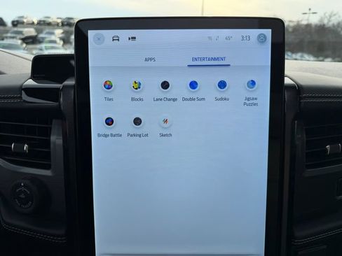 Used 2022 Ford F150 Lightning Platinum image 33