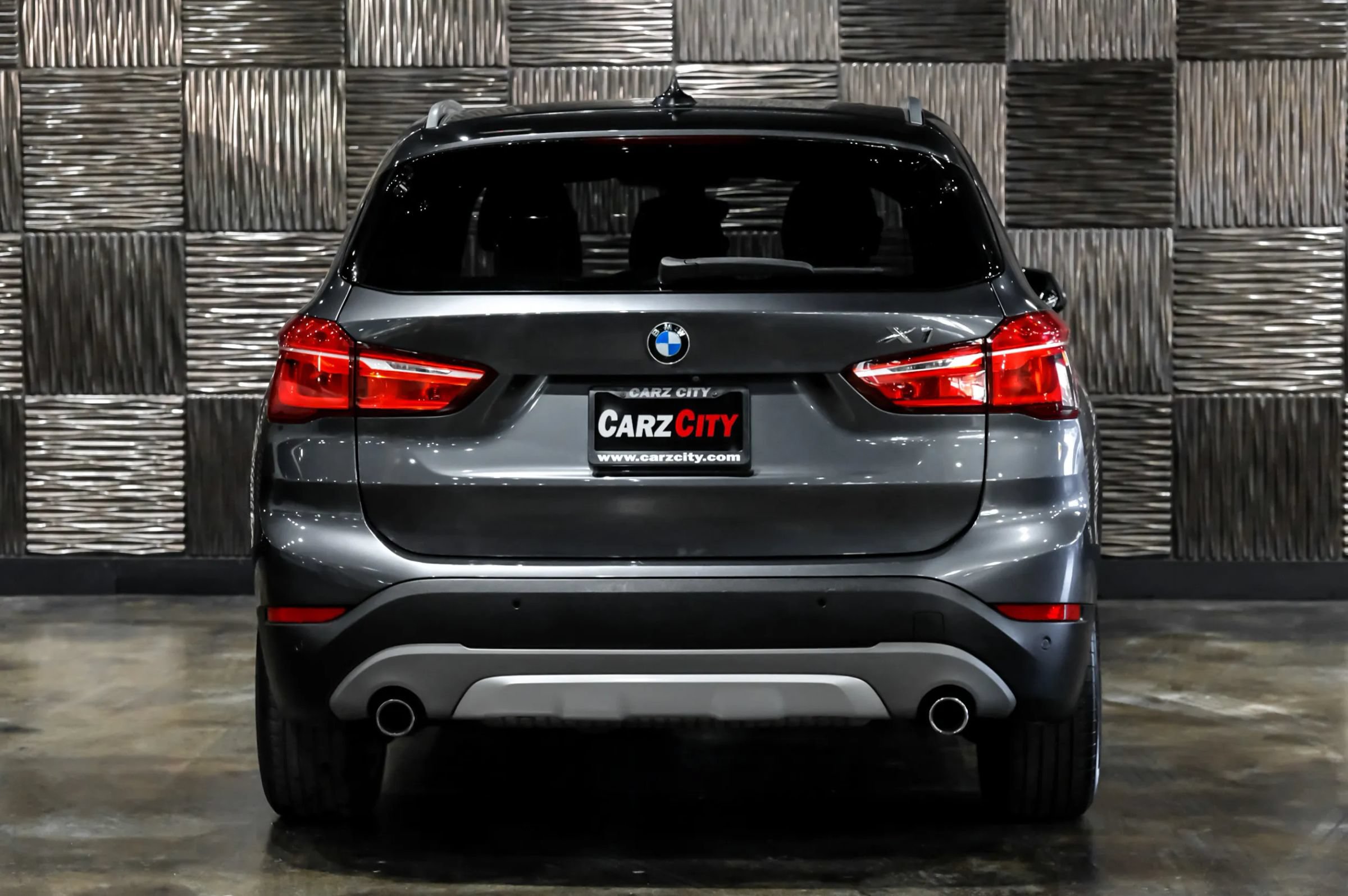 Used 2017 BMW X1 xDrive28i AWD/4WD image 11