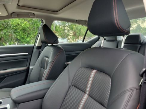 New 2026 Nissan Altima 2.5 SR FWD image 19