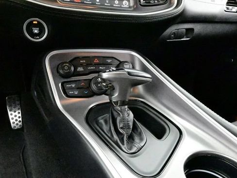 Used 2021 Dodge Challenger R/T Scat Pack RWD image 11