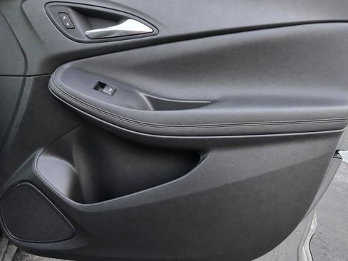 Used 2023 Buick Encore GX Select FWD image 39