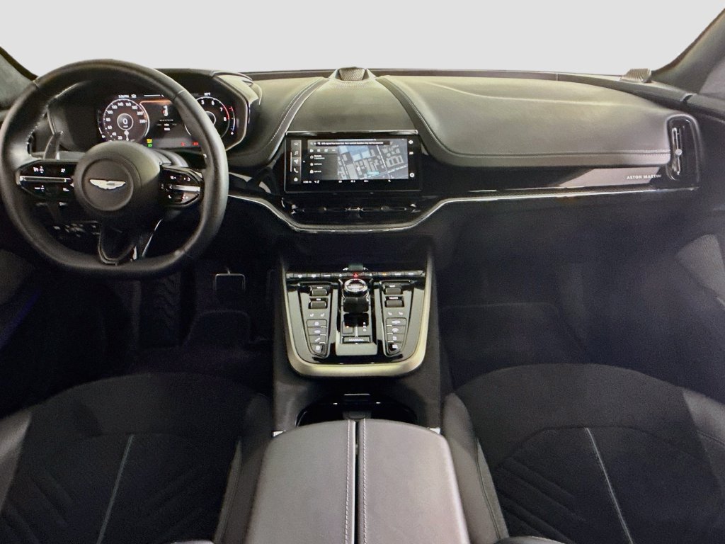 Used 2026 Aston Martin DBX S AWD/4WD image 9