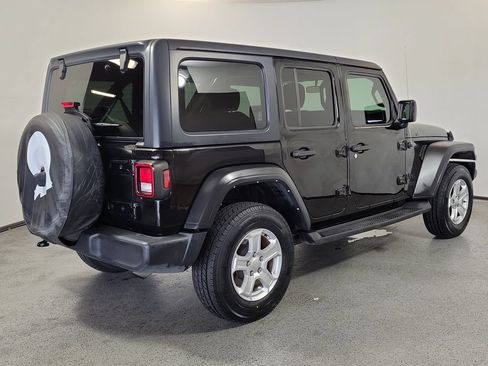 Used 2021 Jeep Wrangler Unlimited Sport AWD/4WD image 6