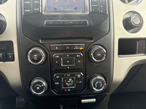 Used 2014 Ford F150 XLT w/ Equipment Group 302A Luxury AWD/4WD image 22