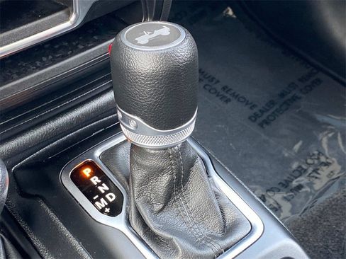 Used 2021 Jeep Wrangler Unlimited Sport image 29