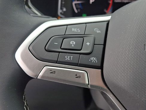 Used 2022 Volkswagen Taos SEL AWD/4WD image 21