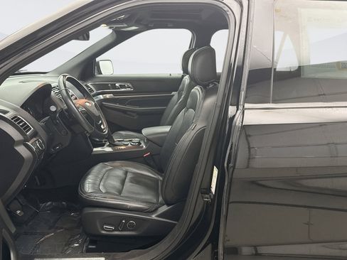 Used 2017 Ford Explorer Limited w/ Equipment Group 301A image 11