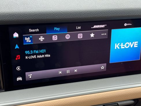 Certified 2025 Porsche Cayenne Coupe image 21