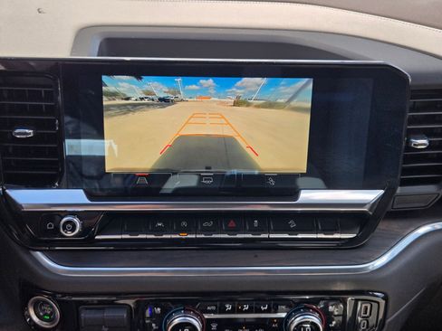 Certified 2022 GMC Sierra 1500 SLT w/ SLT Premium Package image 18