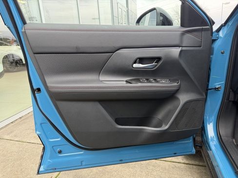 New 2026 Nissan Kicks SR w/ Cold Weather Package image 11