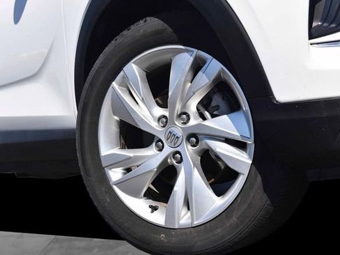 Used 2025 Buick Encore GX Preferred FWD image 3