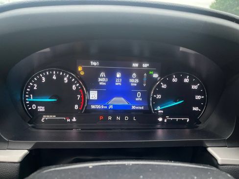 Used 2021 Ford Explorer XLT w/ Equipment Group 202A AWD/4WD image 7