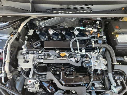 Used 2025 Toyota Corolla SE FWD image 9