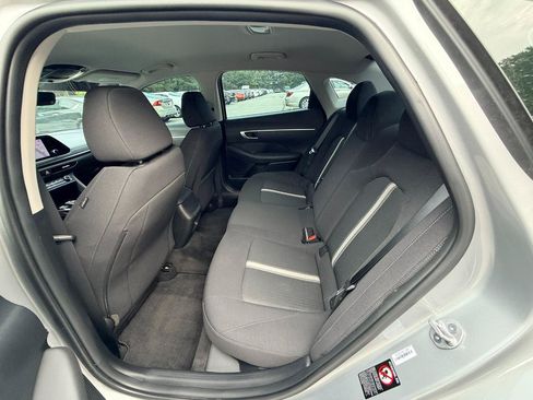 Used 2023 Hyundai Sonata SE FWD image 11