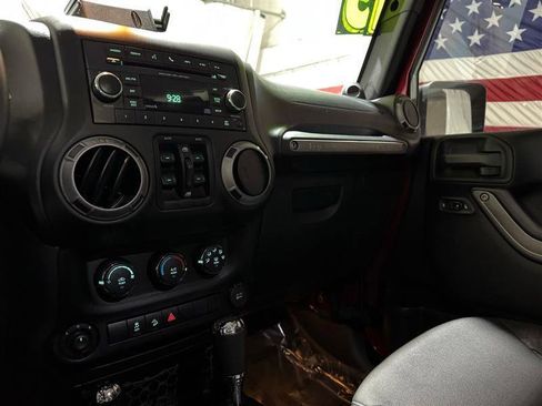 Used 2013 Jeep Wrangler Unlimited Sport image 16