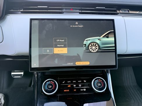 Used 2023 Land Rover Range Rover Sport SE Dynamic AWD/4WD image 23