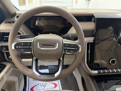New 2026 GMC Yukon Denali w/ Sun & Power Step Package image 18