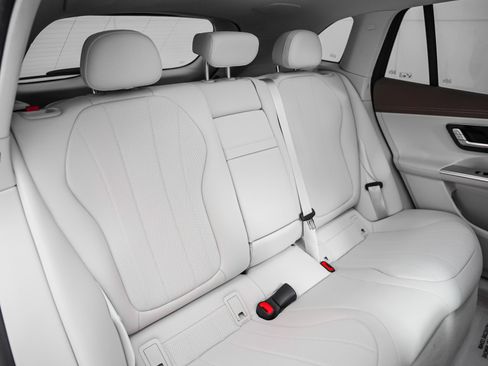 Certified 2023 Mercedes-Benz EQE 350+ 4MATIC SUV image 6