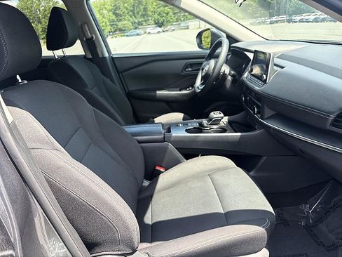 Certified 2024 Nissan Rogue S FWD image 19