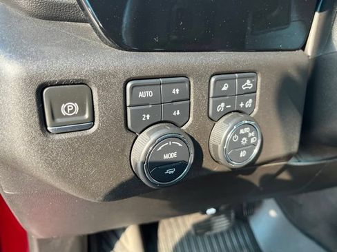 Used 2024 Chevrolet Silverado 1500 LTZ AWD/4WD image 15