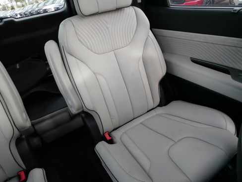 Used 2023 Hyundai Palisade Calligraphy w/ Cargo Package AWD/4WD image 14