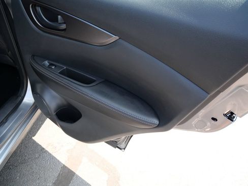 Used 2022 Nissan Rogue Sport S AWD/4WD image 25
