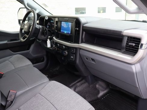 New 2026 Ford F250 XL w/ XL Chrome Package image 34