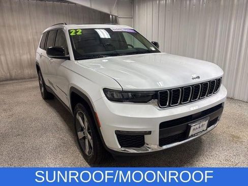 Used 2022 Jeep Grand Cherokee L Limited image 3