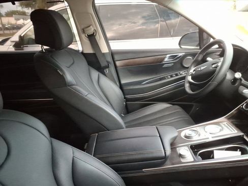 Used 2022 Genesis GV80 2.5T w/ Advanced Package 03 image 11