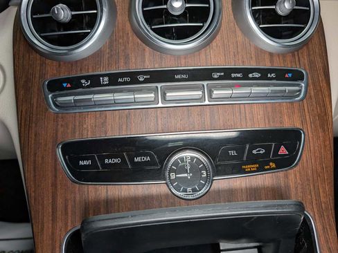 Certified 2019 Mercedes-Benz C 300 4MATIC Sedan image 28