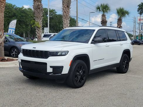 Used 2024 Jeep Grand Cherokee L Altitude AWD/4WD image 1
