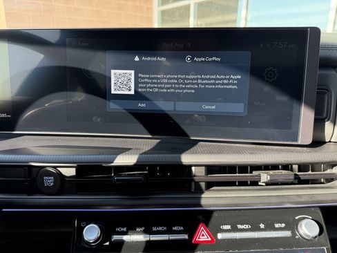 Used 2025 Hyundai Santa Fe Calligraphy FWD image 23