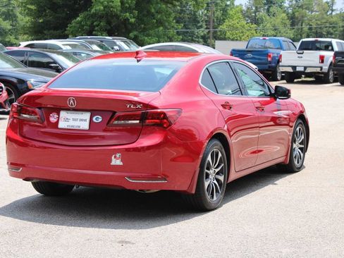 Used 2017 Acura TLX FWD image 8