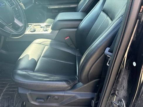 Used 2021 Ford Expedition XLT AWD/4WD image 8