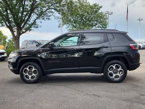 Used 2022 Jeep Compass Trailhawk AWD/4WD image 2