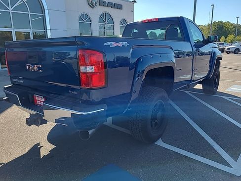 Used 2016 GMC Sierra 2500 SLE w/ SLE Preferred Package AWD/4WD image 8