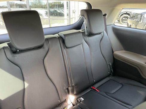 New 2026 Kia Carnival FWD image 28