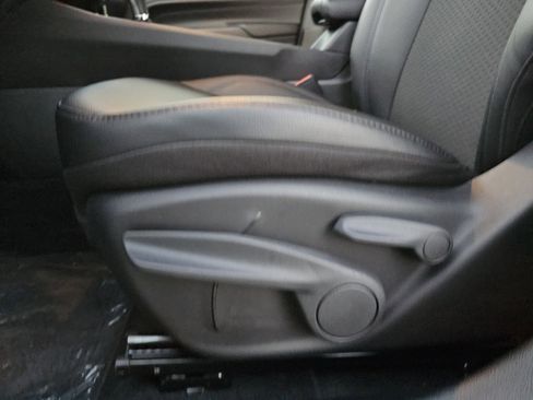 New 2026 Jeep Compass Latitude image 21